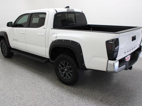 Used 2023 Toyota Tacoma SR5 RWD image 9