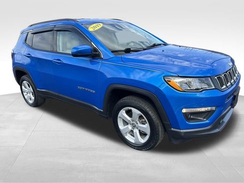 Used 2019 Jeep Compass Latitude w/ Cold Weather Group image 7