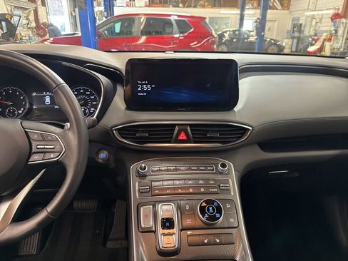 Used 2023 Hyundai Santa Fe SEL image 18