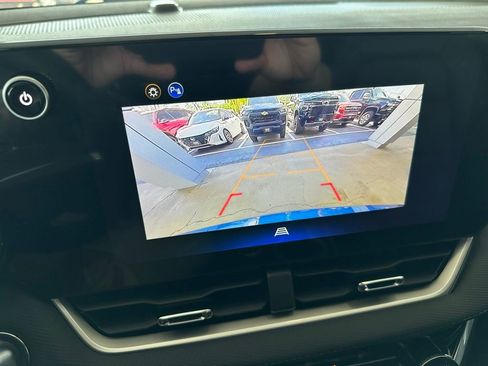 New 2026 Chevrolet Equinox LT w/ Convenience Package II FWD image 27