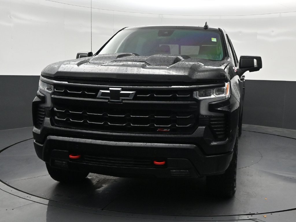 Used 2024 Chevrolet Silverado 1500 LT Trail Boss w/ LT Trail Boss Premium Package AWD/4WD image 9