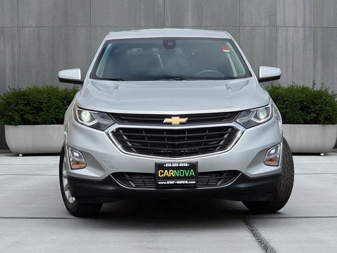 Used 2020 Chevrolet Equinox LT image 2