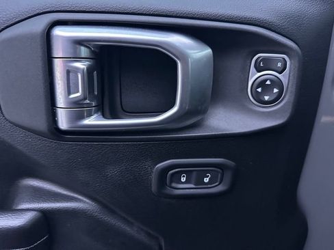 Used 2019 Jeep Wrangler Unlimited Rubicon image 14