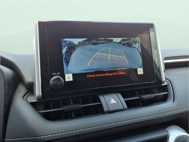 Used 2024 Toyota RAV4 LE FWD image 28