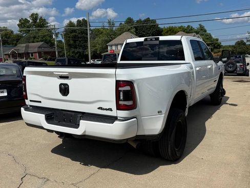 Used 2024 RAM 3500 Big Horn w/ Night Edition AWD/4WD image 6