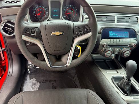 Used 2015 Chevrolet Camaro LS RWD image 15
