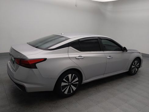 Used 2021 Nissan Altima 2.5 SV FWD image 10