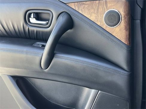Used 2024 Nissan Armada SL w/ Captain's Chairs Package image 23