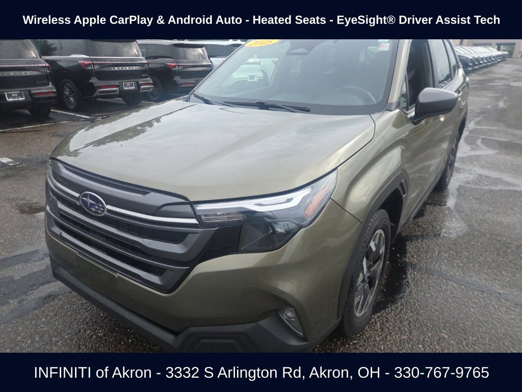 Used 2025 Subaru Forester Premium AWD/4WD image 1