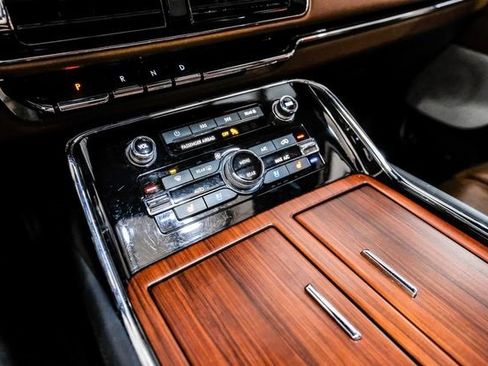 Used 2022 Lincoln Navigator L Reserve image 23