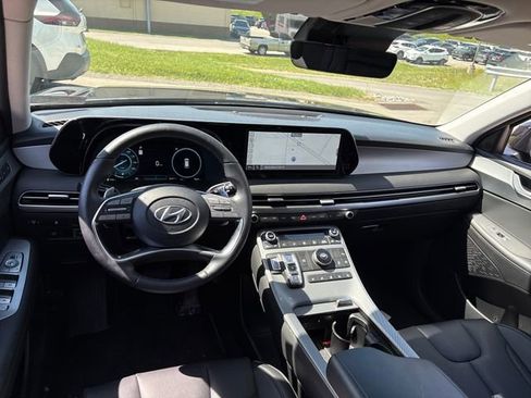 Used 2025 Hyundai Palisade SEL FWD image 11