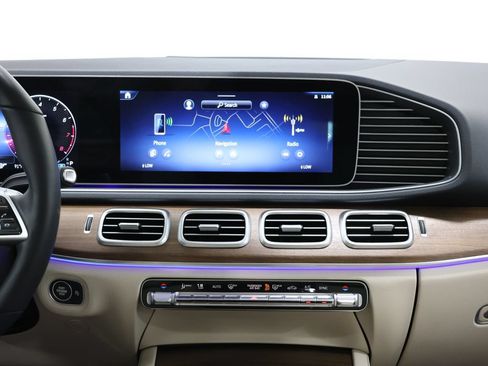 Certified 2025 Mercedes-Benz GLE 350 4MATIC image 19