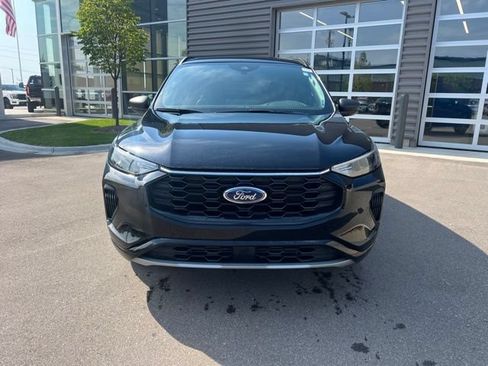 Used 2024 Ford Escape ST-Line w/ Tech Pack #1 AWD/4WD image 2