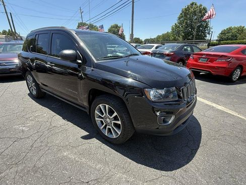 Used 2017 Jeep Compass Sport FWD image 7