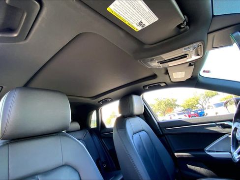 Used 2023 Audi Q3 2.0T Premium image 14