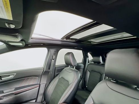 Used 2022 Ford Edge ST-Line w/ Class II Trailer Tow Package image 20