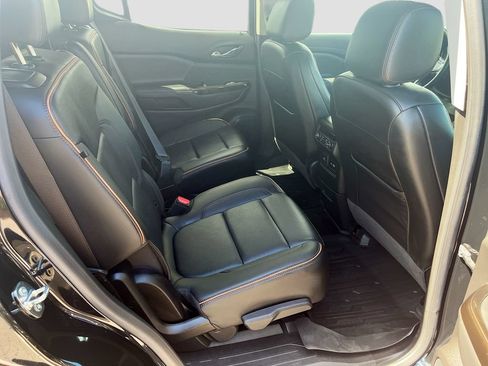 Used 2023 GMC Acadia AT4 w/ Technology Package AWD/4WD image 28