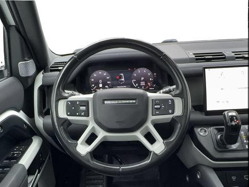 Used 2023 Land Rover Defender 130 SE AWD/4WD image 39