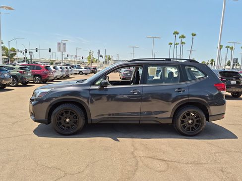 Used 2019 Subaru Forester w/ Alloy Wheel Package AWD/4WD image 4