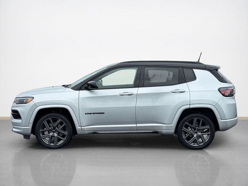 Used 2025 Jeep Compass Limited w/ High Altitude Package AWD/4WD image 4