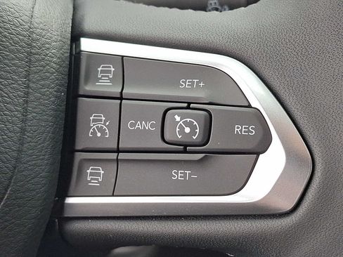 Used 2024 Jeep Compass Limited AWD/4WD image 21