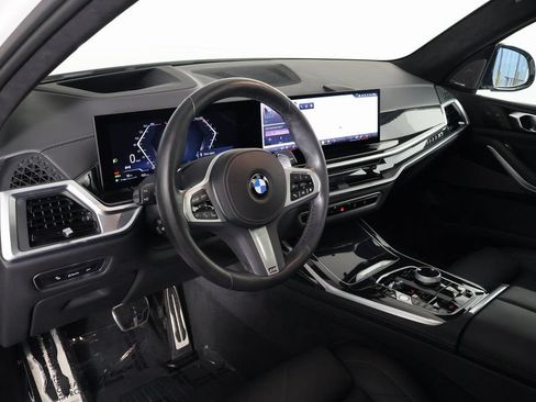 Used 2024 BMW X7 xDrive40i w/ Executive Package AWD/4WD image 7
