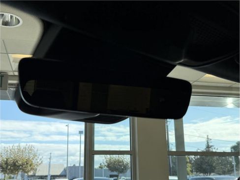 Used 2022 Rivian R1T Adventure image 25