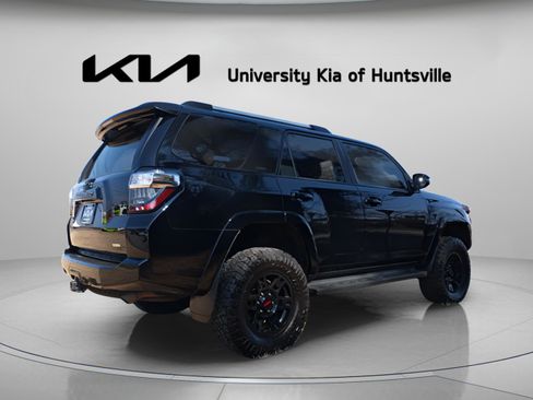 Used 2021 Toyota 4Runner SR5 Premium image 11