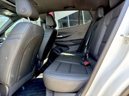 Used 2025 Buick Envista Sport Touring w/ Experience Buick Package FWD image 28