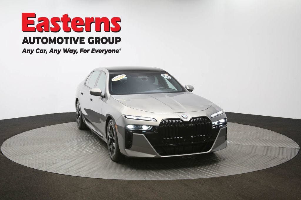 Used 2023 BMW 760i xDrive w/ Executive Package AWD/4WD image 57
