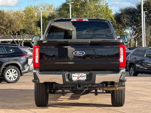 Used 2024 Ford F250 XLT image 5