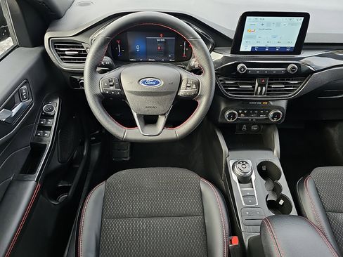 Used 2025 Ford Escape ST-Line image 12