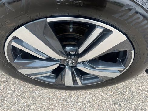 Certified 2023 Nissan Rogue SL AWD/4WD image 45