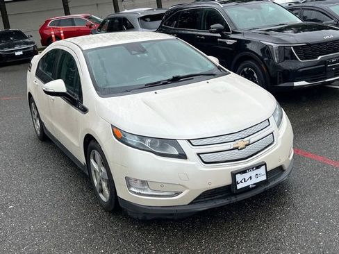 Used 2014 Chevrolet Volt Premium w/ Premium Trim Package image 5