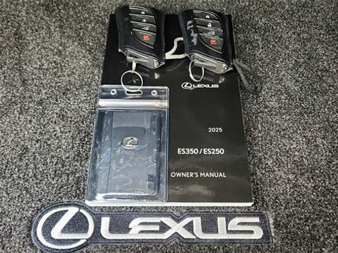 Used 2025 Lexus ES 350 Ultra Luxury image 60