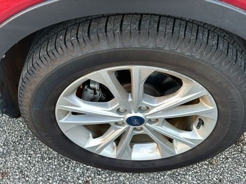 Used 2018 Ford Escape SE FWD image 31