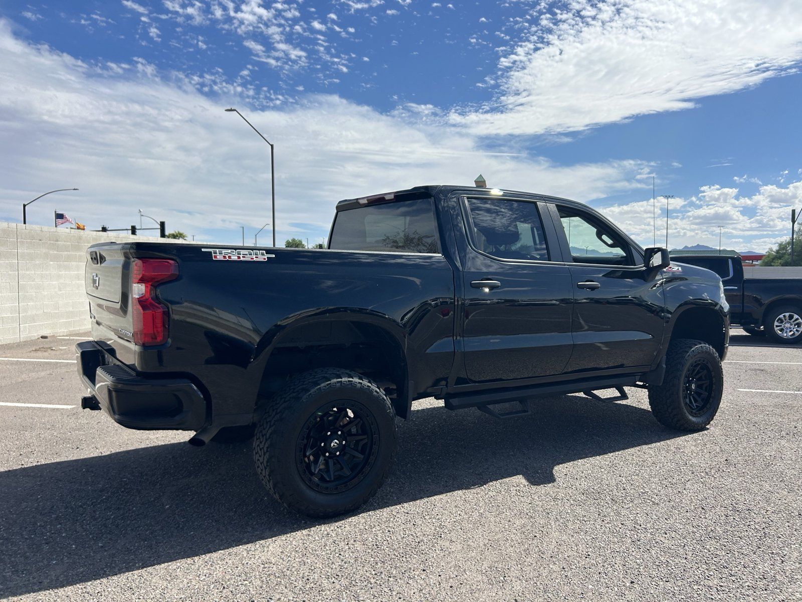 Used 2025 Chevrolet Silverado 1500 Custom Trail Boss AWD/4WD image 6