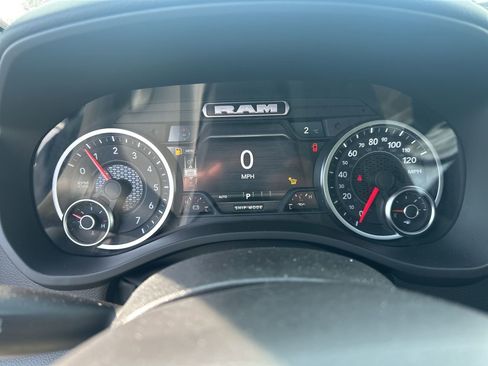 New 2026 RAM 1500 4x4 Crew Cab image 17