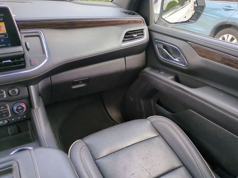 Used 2023 Chevrolet Suburban Premier image 20