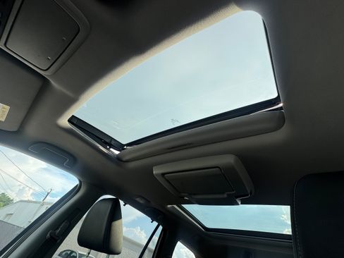 Used 2021 Honda Pilot Elite image 13