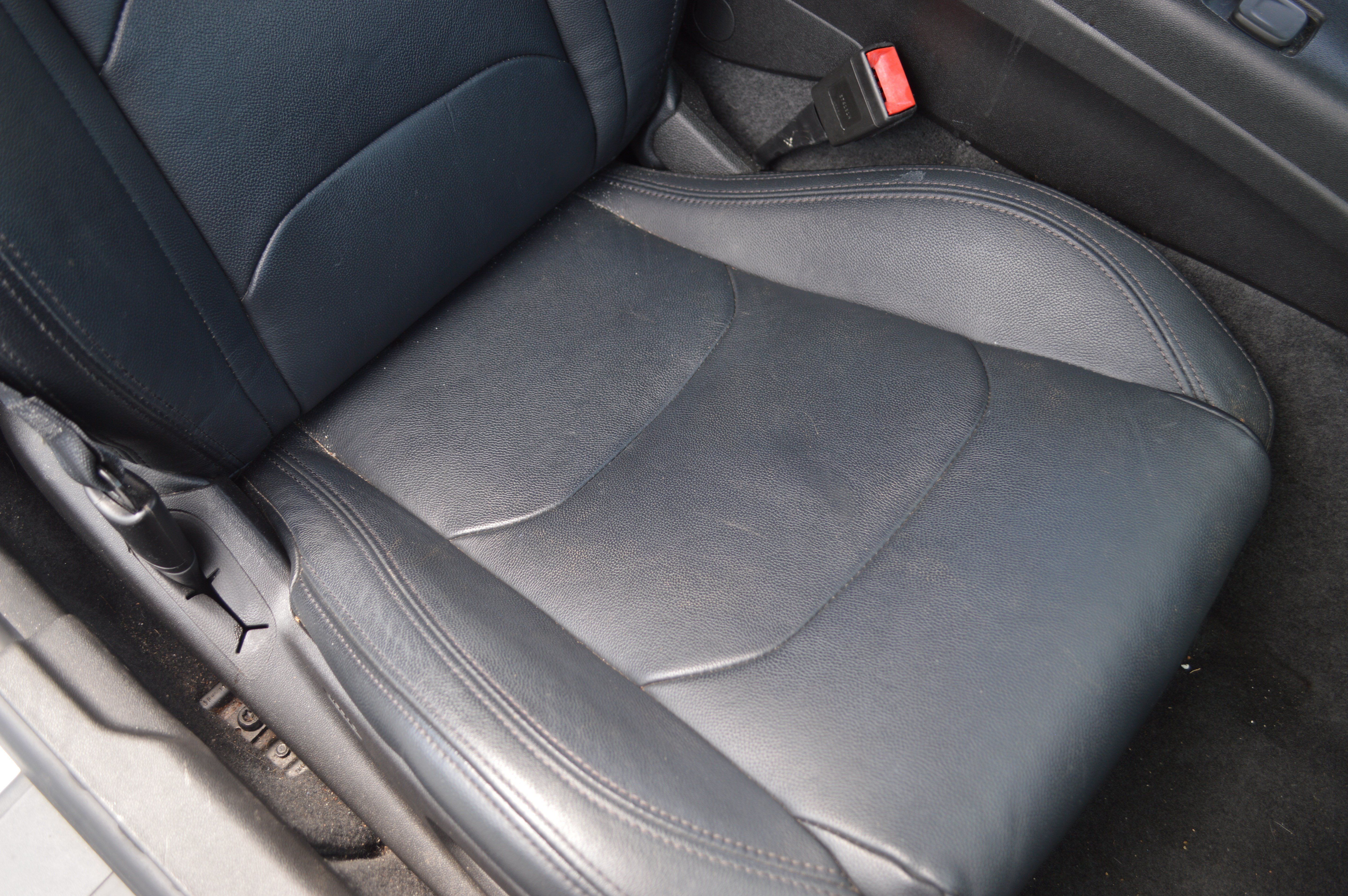 Used 2018 Chevrolet Camaro LT RWD image 37