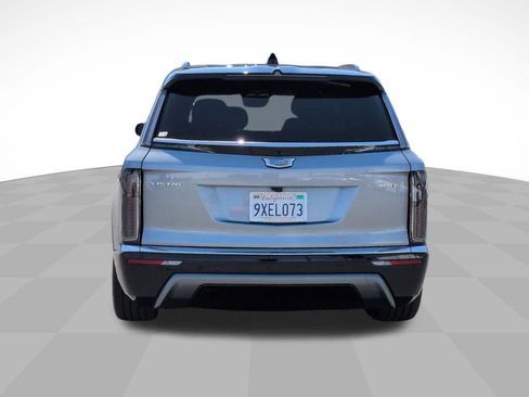 Used 2026 Cadillac Vistiq Premium Luxury AWD/4WD image 6