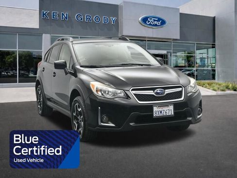Used 2017 Subaru Crosstrek 2.0i Premium image 1