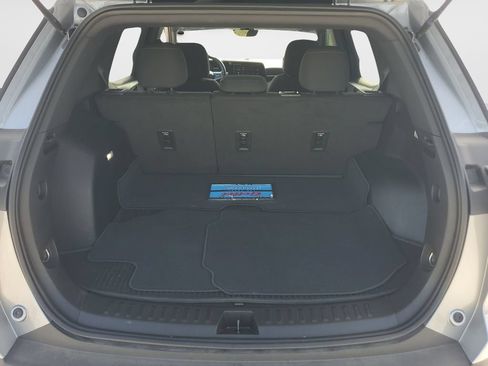 Used 2025 Chevrolet Equinox LT w/ Safety and Technology Package FWD image 9
