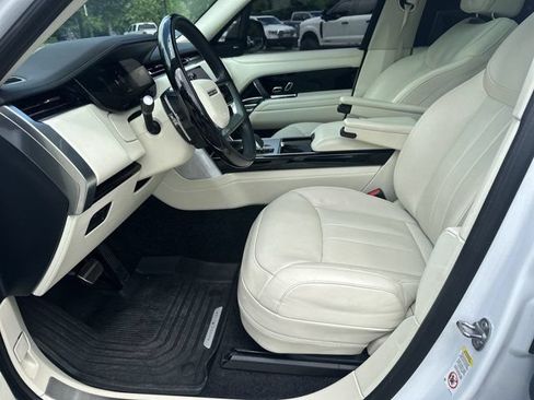Used 2024 Land Rover Range Rover SE AWD/4WD image 10