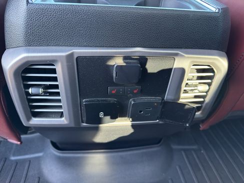 Used 2019 Ford F150 Platinum w/ Equipment Group 701A Luxury image 28