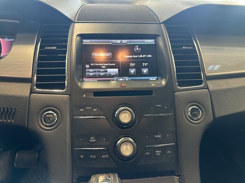 Used 2015 Ford Taurus SEL w/ Equipment Group 201A image 3