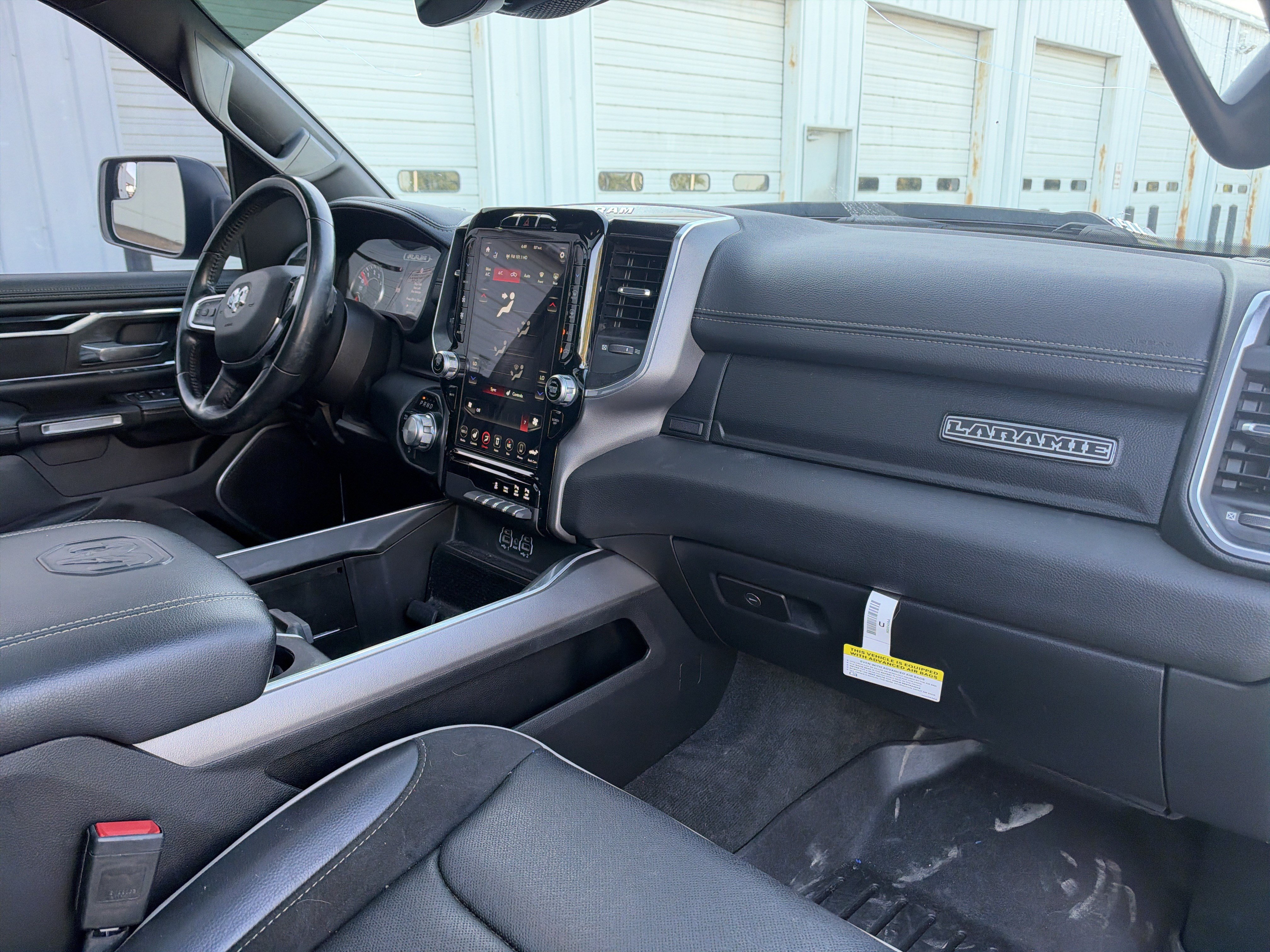 Used 2021 RAM 1500 Laramie w/ Sport Appearance Package AWD/4WD image 17