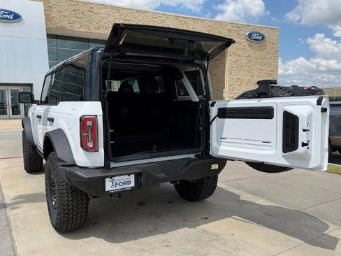 New 2026 Ford Bronco Badlands AWD/4WD image 26