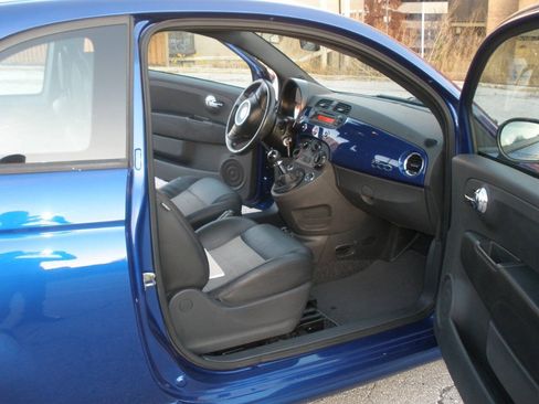 Used 2012 FIAT 500 Sport w/ Safety & Sound Pkg FWD image 21